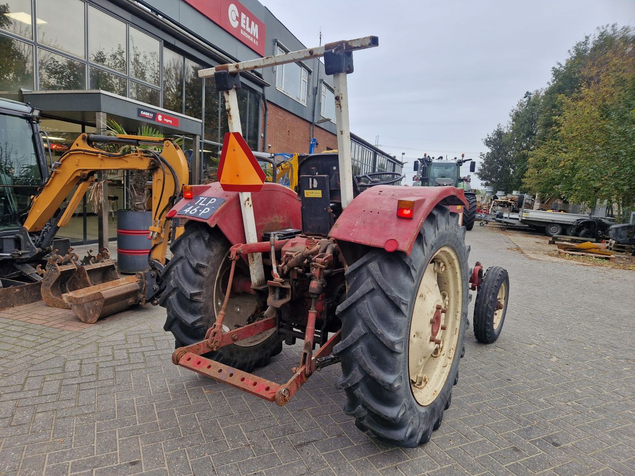 International 383