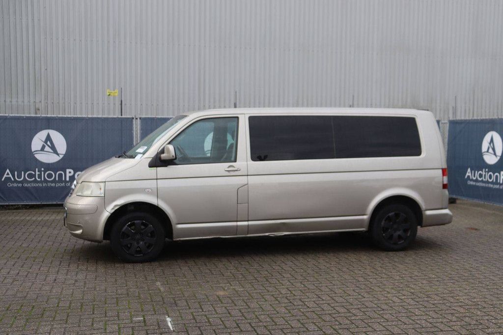Volkswagen Transporter Diesel Van 174 PS 2009