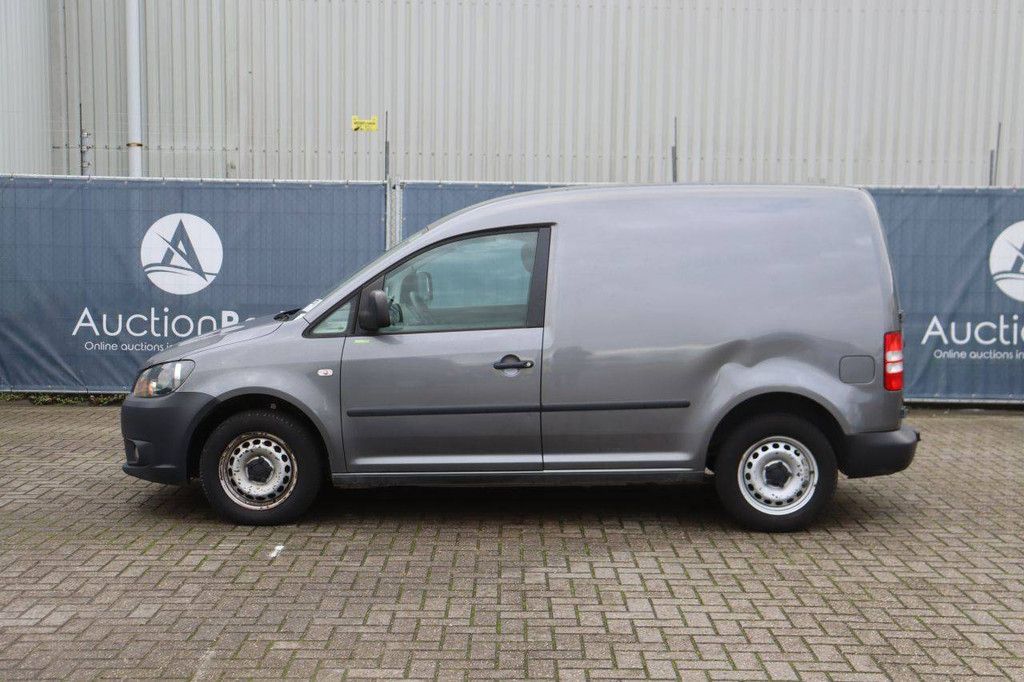 Volkswagen Caddy Basismodell, sparsamer Dieselmotor, 75 PS, Kastenwagen, Baujahr 2014