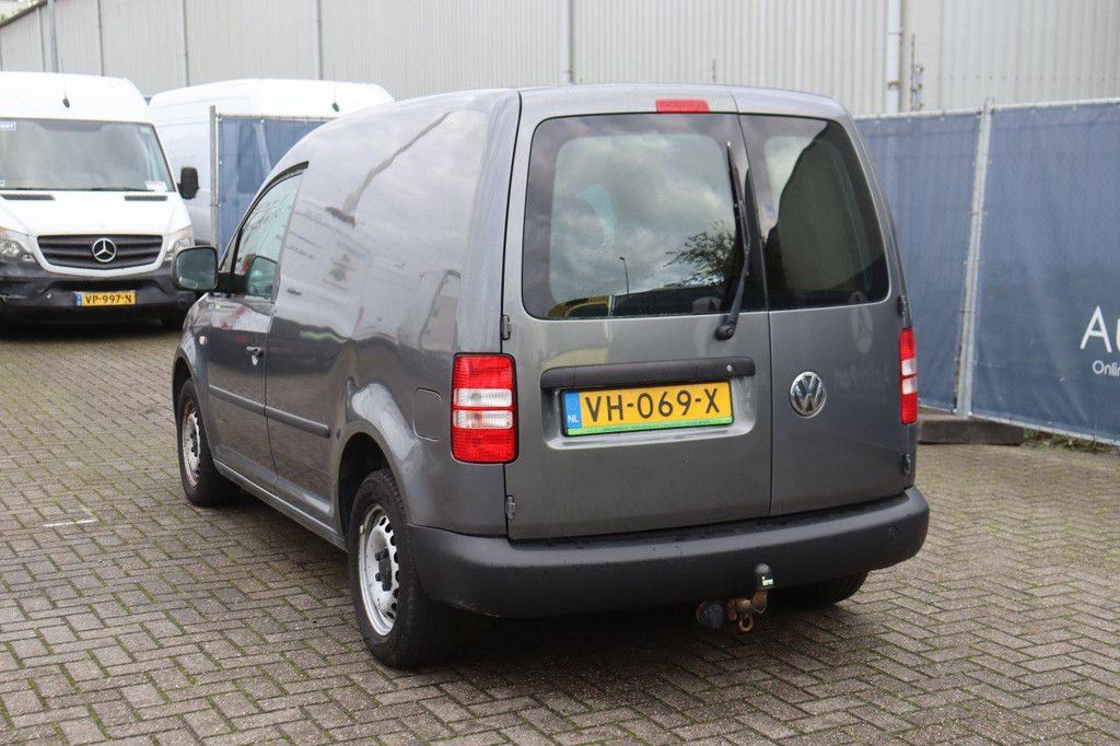 Volkswagen Caddy Basismodell, sparsamer Dieselmotor, 75 PS, Kastenwagen, Baujahr 2014