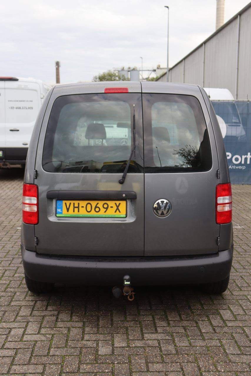 Volkswagen Caddy Basismodell, sparsamer Dieselmotor, 75 PS, Kastenwagen, Baujahr 2014