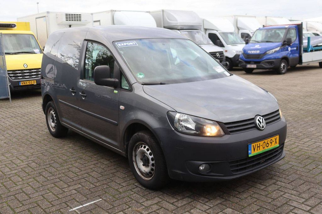 Volkswagen Caddy Basismodell, sparsamer Dieselmotor, 75 PS, Kastenwagen, Baujahr 2014