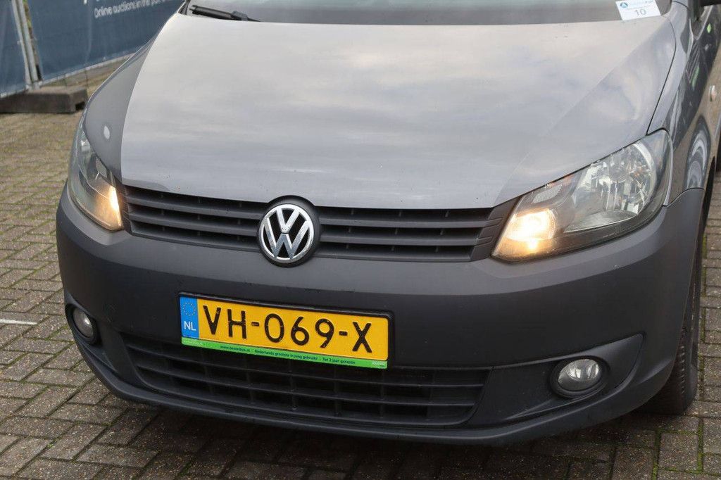Volkswagen Caddy Basismodell, sparsamer Dieselmotor, 75 PS, Kastenwagen, Baujahr 2014