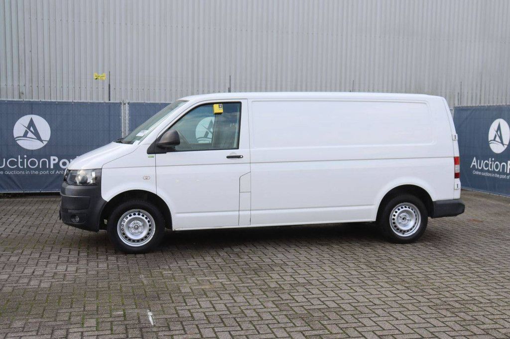 Volkswagen Transporter Diesel 140 PS Kastenwagen 2015