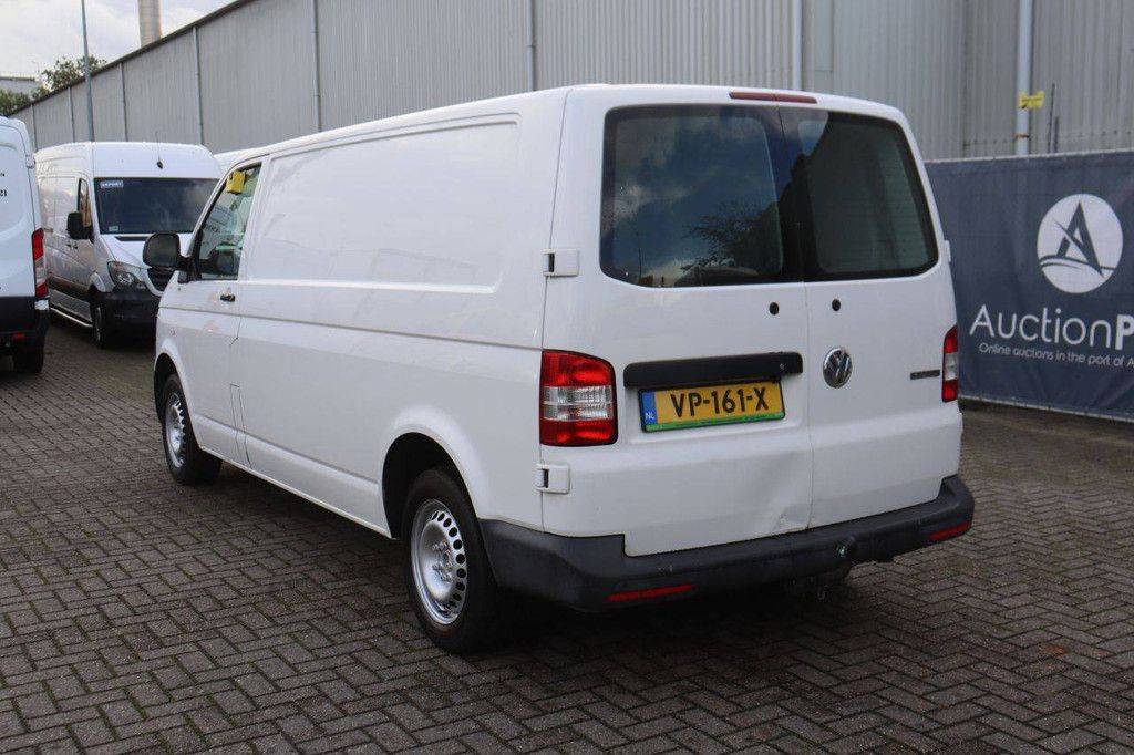 Volkswagen Transporter Diesel 140 PS Kastenwagen 2015