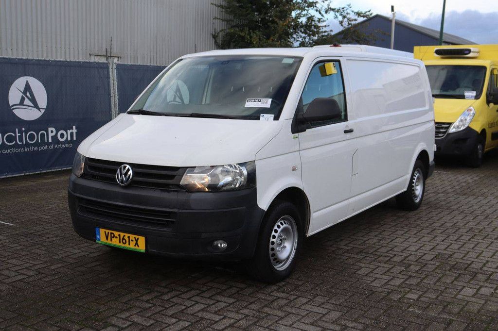 Volkswagen Transporter Diesel 140 PS Kastenwagen 2015