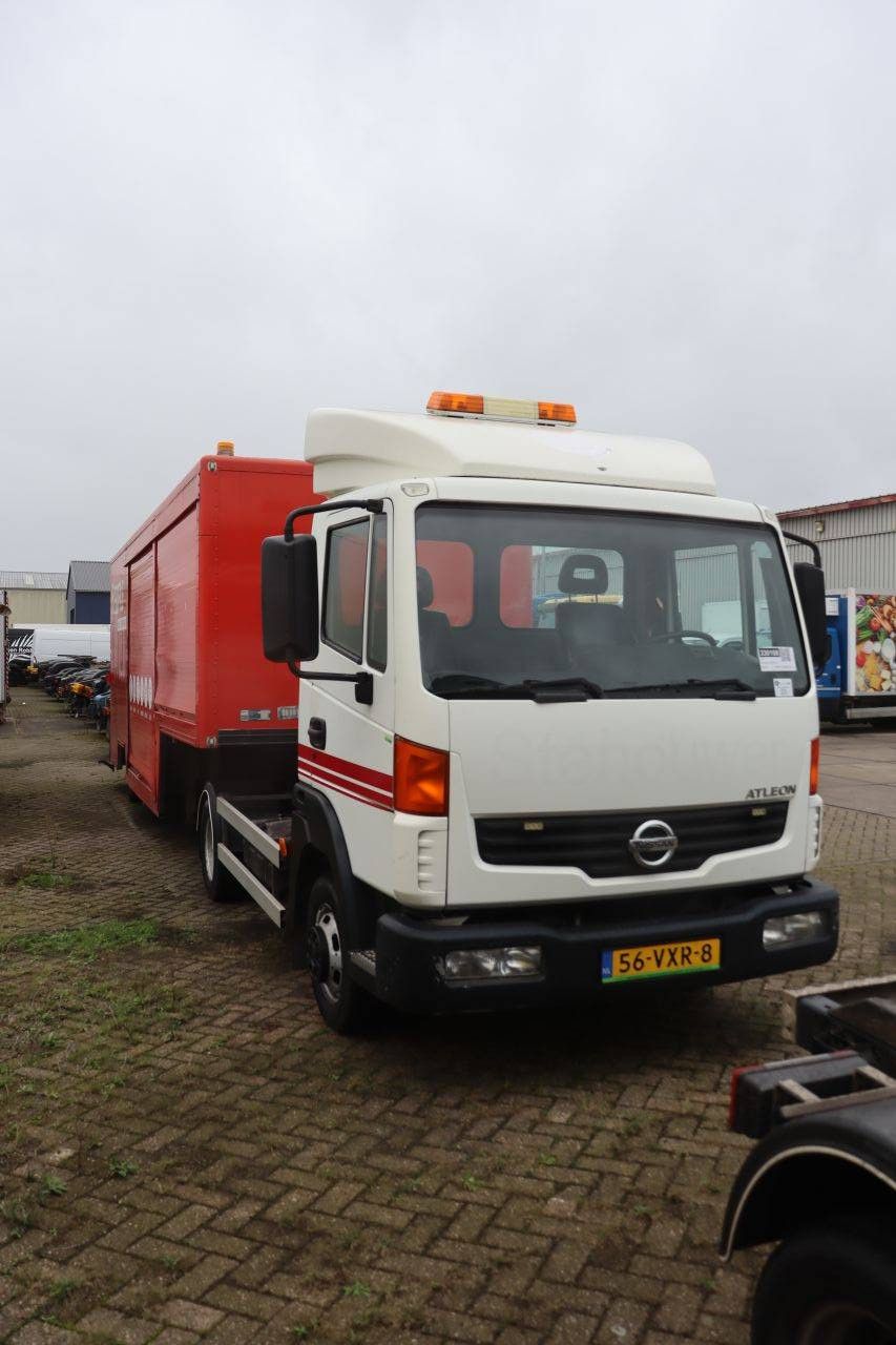 BE Kombination Nissan Atleon Diesel 150 PS 2008