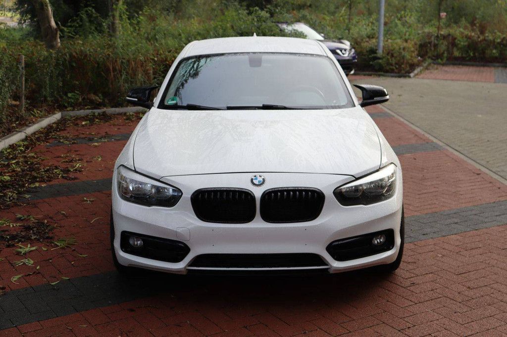 Passenger car BMW 116d Diesel 116hp 2017 (Margin)