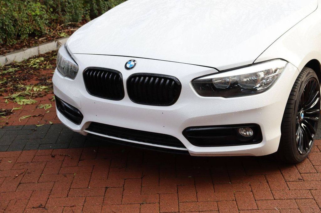 Passenger car BMW 116d Diesel 116hp 2017 (Margin)