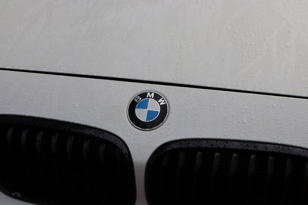 Passenger car BMW 116d Diesel 116hp 2017 (Margin)