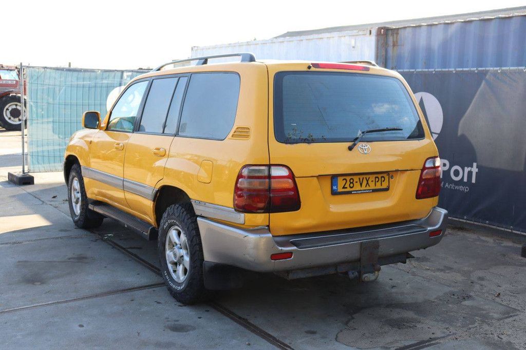 SUV Toyota Land Cruiser Diesel 204 PS 2001
