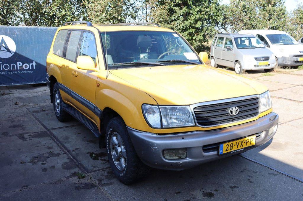 SUV Toyota Land Cruiser Diesel 204 PS 2001