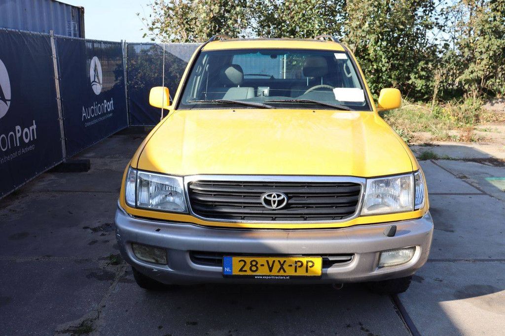 SUV Toyota Land Cruiser Diesel 204 PS 2001
