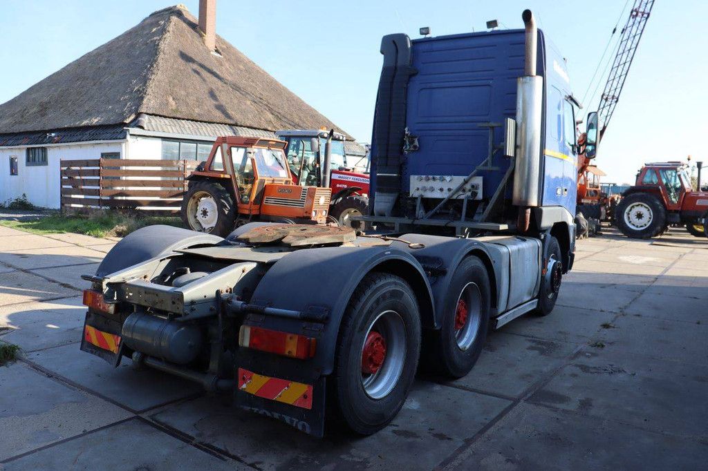 Fahrgestell mit Fahrerhaus Volvo FH12 460 Globetrotter Diesel 460 PS 2003