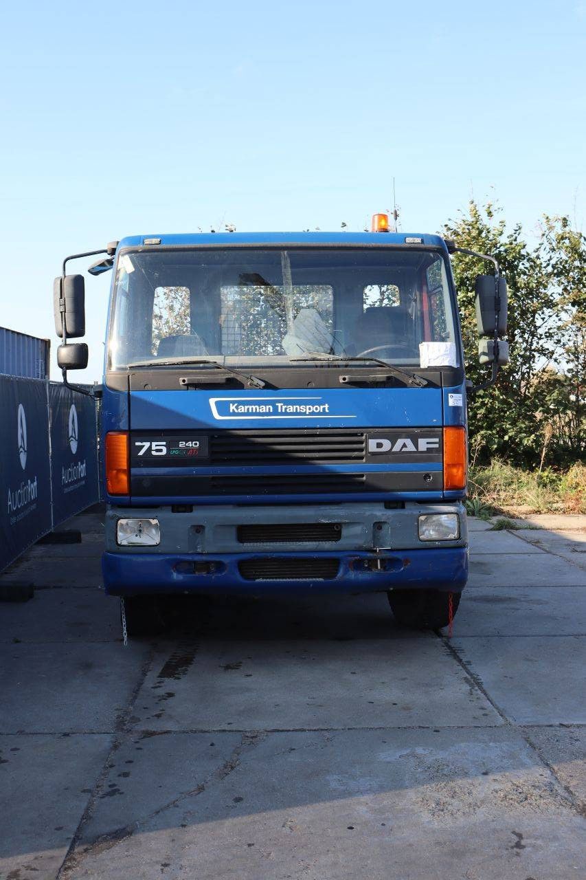 Fahrgestell mit Fahrerhaus DAF 75.250 LPG+Diesel 250 PS 2003