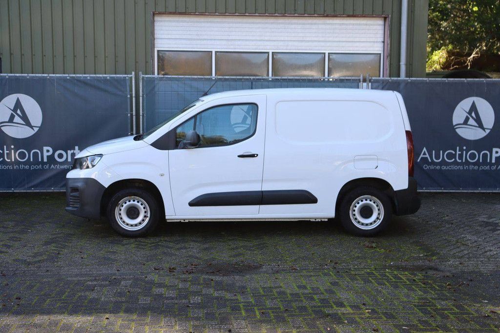 Peugeot Partner Diesel 75 PS Van 2019