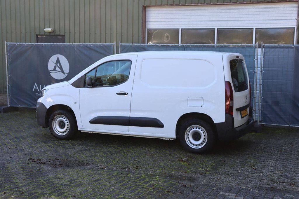 Peugeot Partner Diesel 75 PS Van 2019