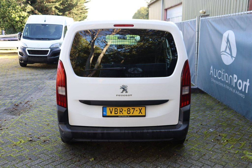 Peugeot Partner Diesel 75 PS Van 2019