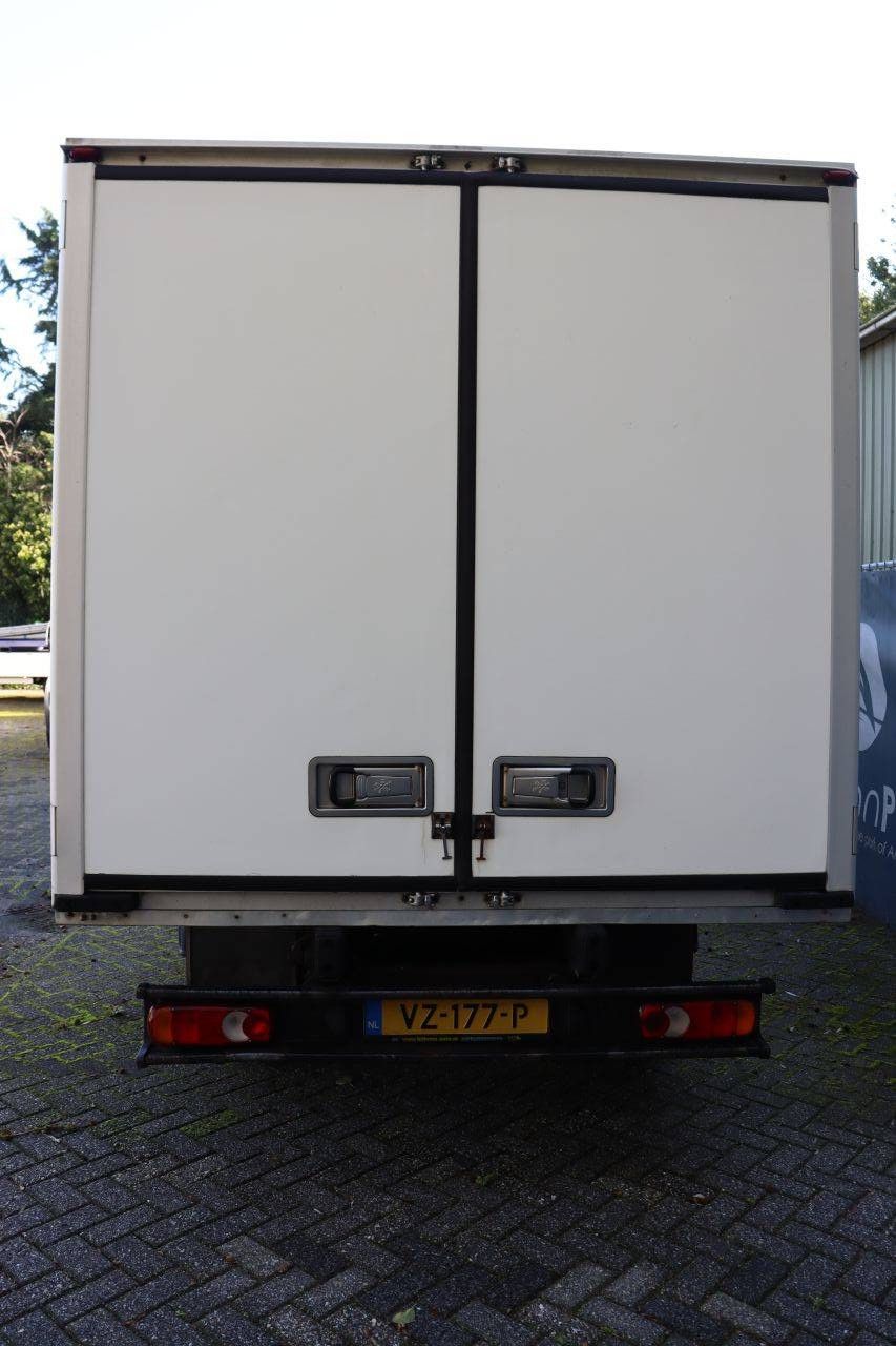 Refrigerated truck Renault Maxity Diesel 131hp 2008