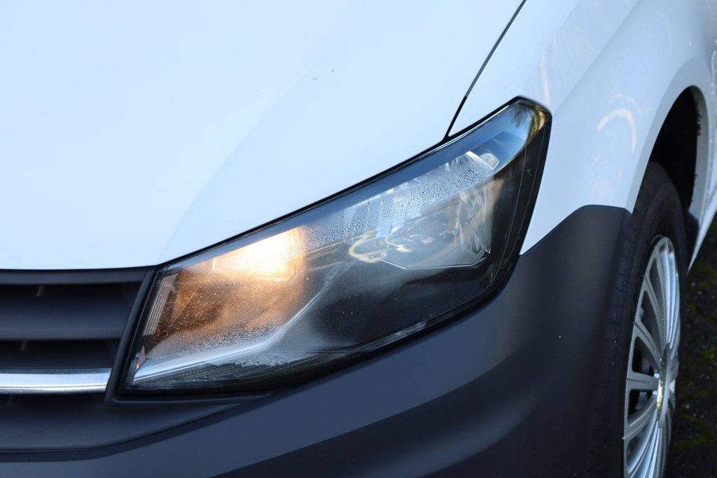 Volkswagen Caddy Diesel 75hp Van 2016