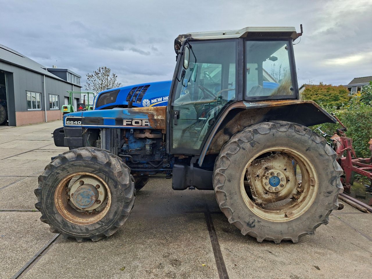 Ford 6640 met schade