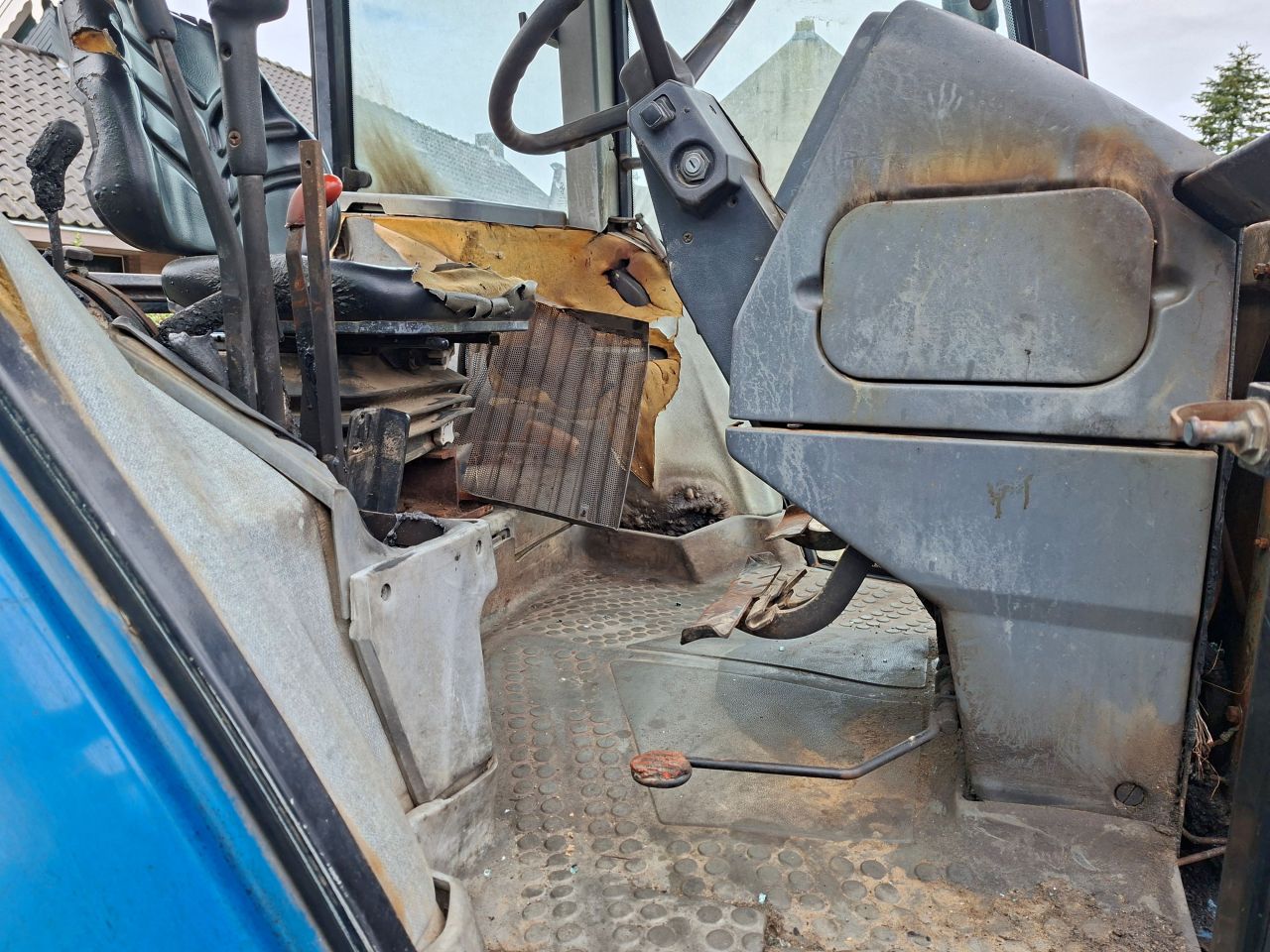 Ford 6640 met schade