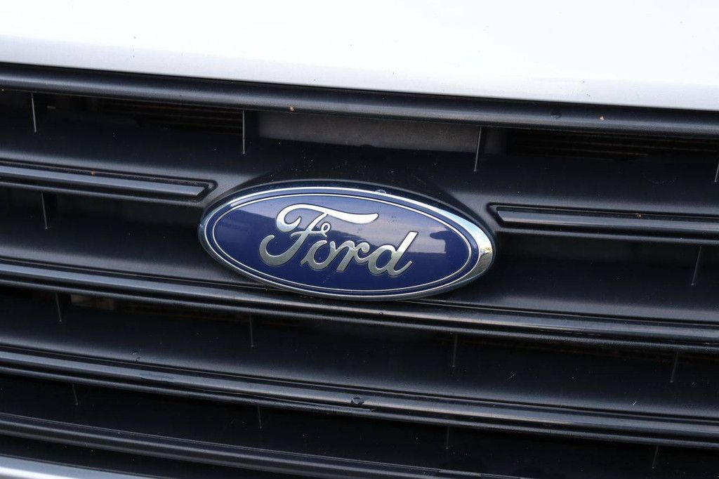 Ford Transit Custom Diesel 170 PS Transporter 2023