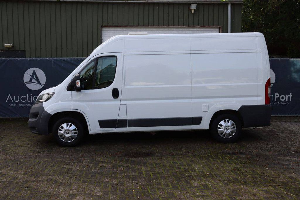 Peugeot Boxer Diesel Van 131 PS 2015 (Marge)