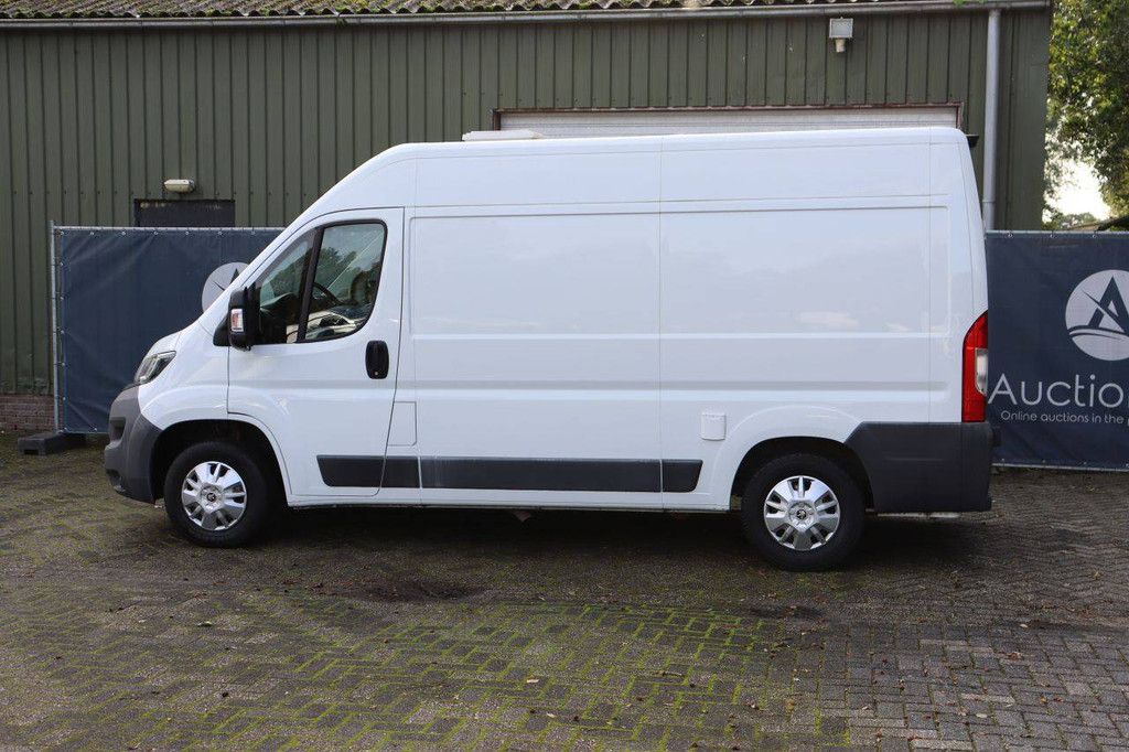 Peugeot Boxer Diesel Van 131 PS 2015 (Marge)