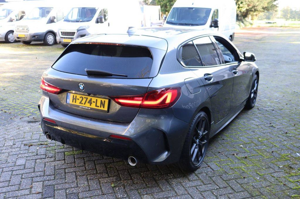 Passenger car BMW 118D Diesel 150hp 2019 (Margin)