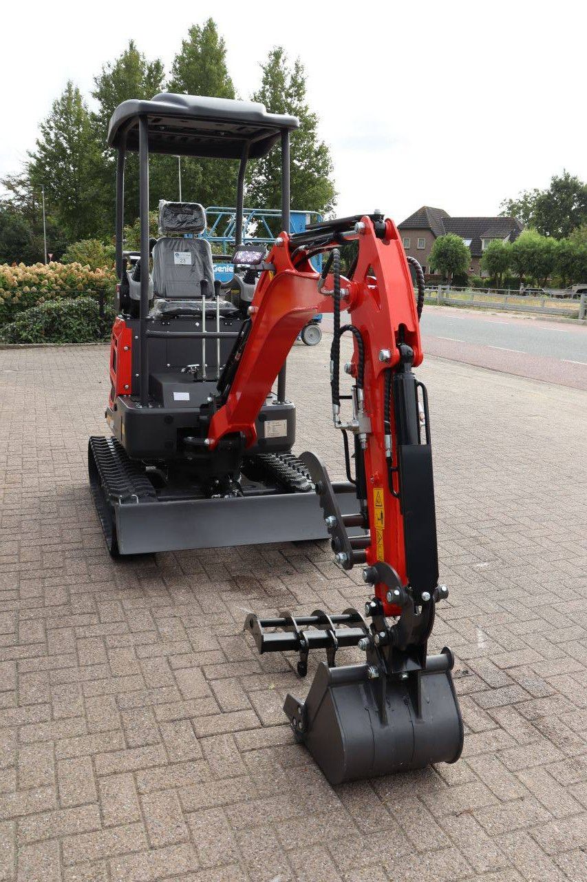 Minigraver Eagle Machinery LB18 Diesel 21kW 2026 Nieuw