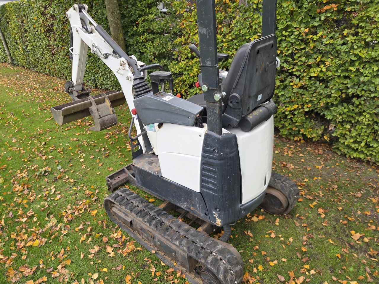 Bobcat E10 minigraver