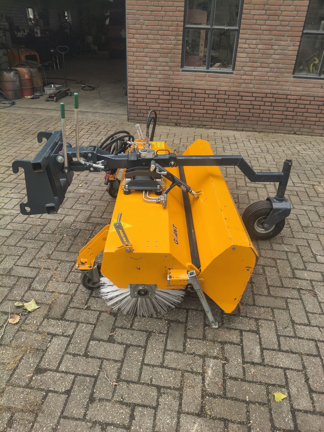 Veegmachine giant aansluiting shovel hydraulisch 2025