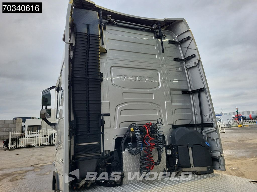 Volvo FH16 650 6X2 XL Full-Air I-ParkCool 2x Tanks Lift+Lenkachse Navi Xenon ACC Leather