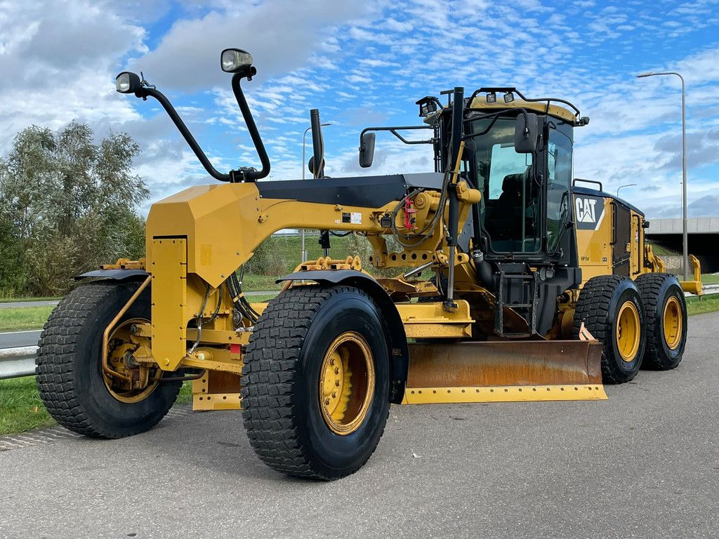 Caterpillar 140M