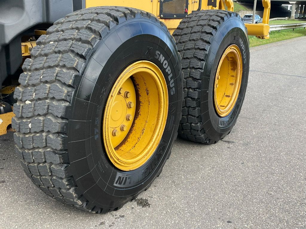 Caterpillar 140M