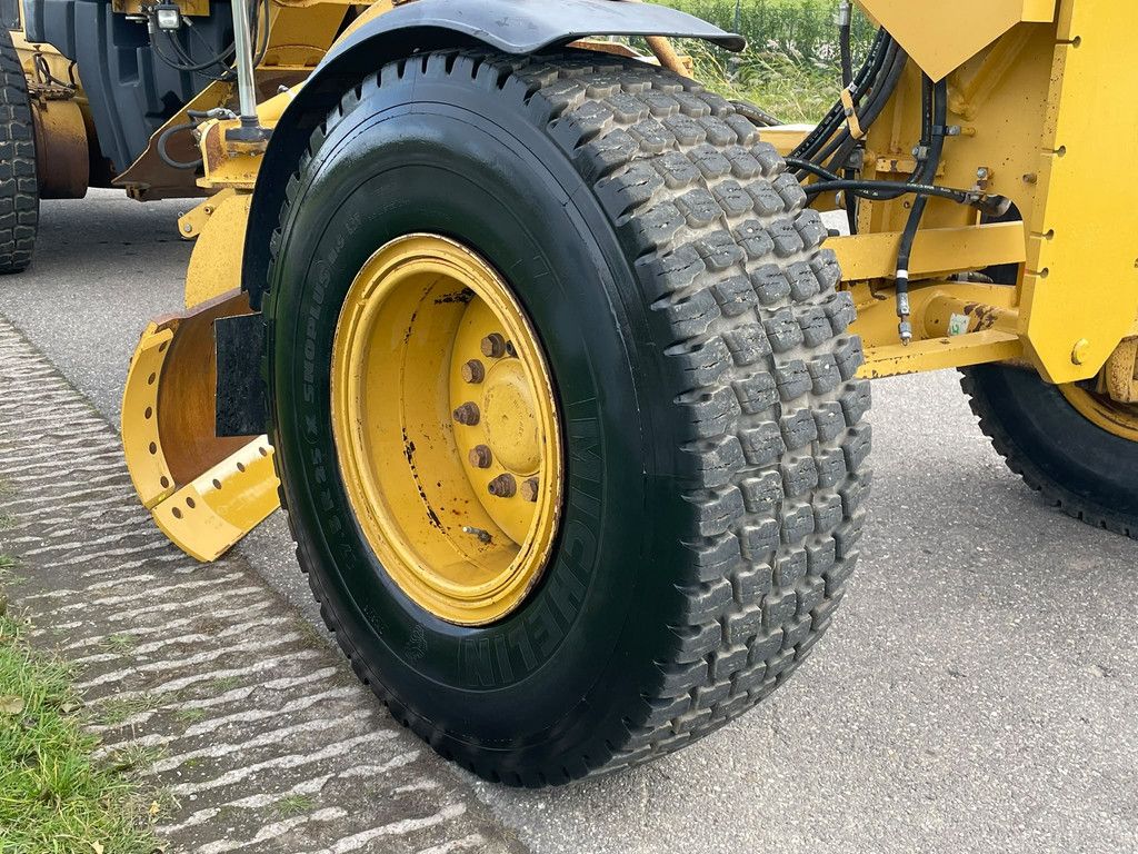 Caterpillar 140M