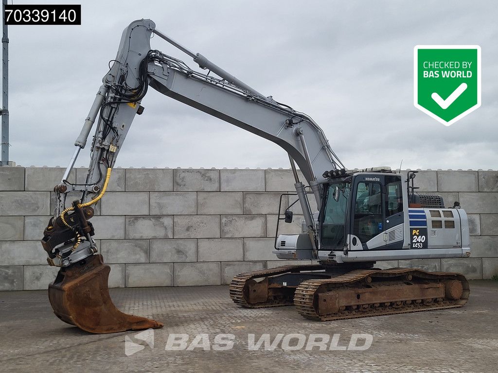 Komatsu PC240 LC-11