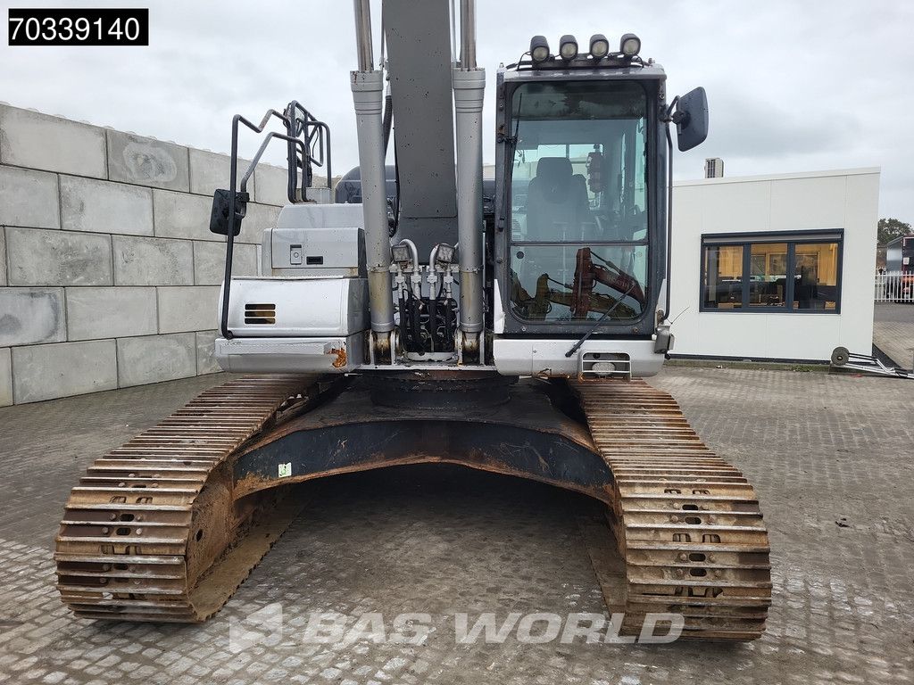 Komatsu PC240 LC-11