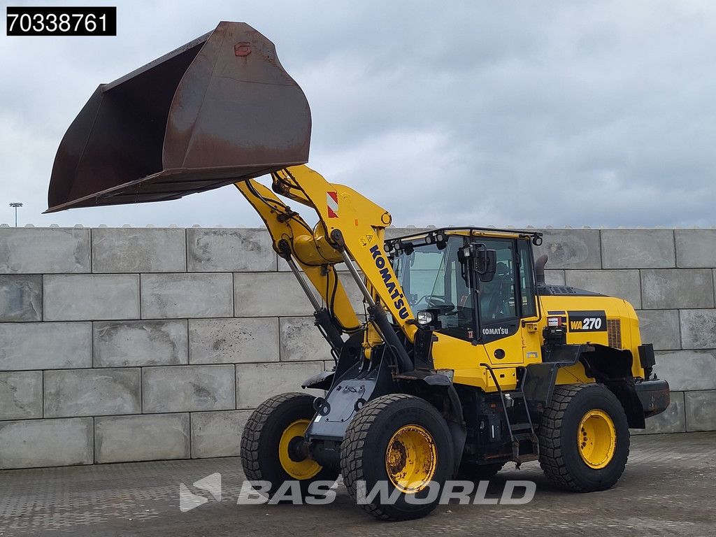 Komatsu WA270 -8E0 Quick Coupler