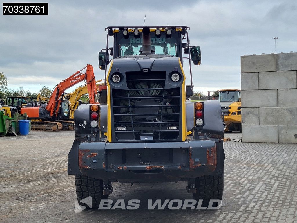 Komatsu WA270 -8E0 Quick Coupler
