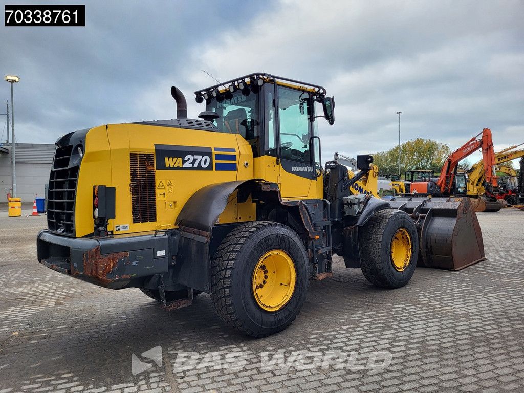 Komatsu WA270 -8E0 Quick Coupler