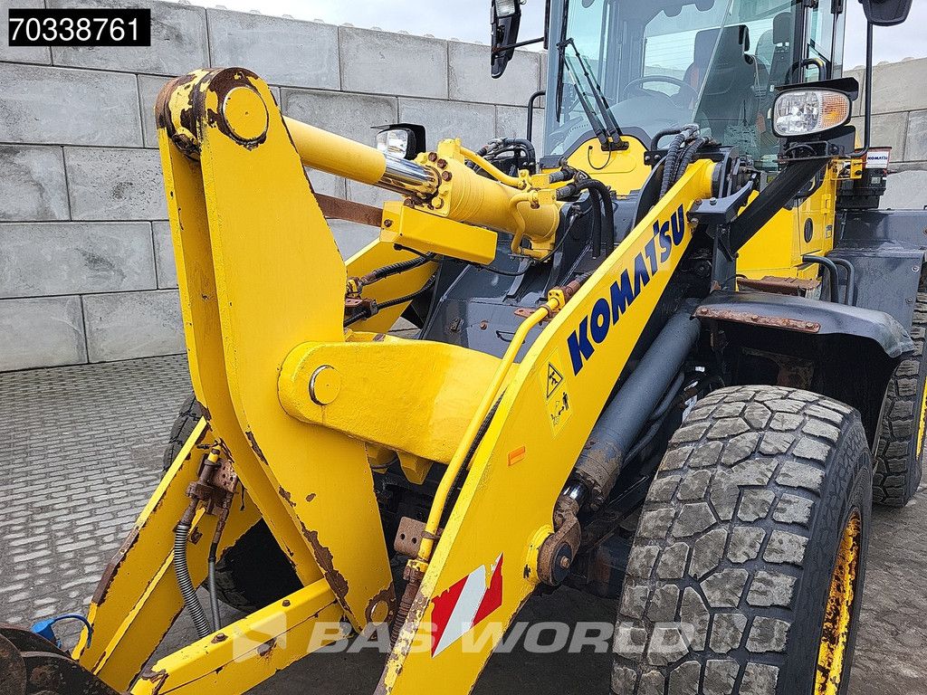 Komatsu WA270 -8E0 Quick Coupler