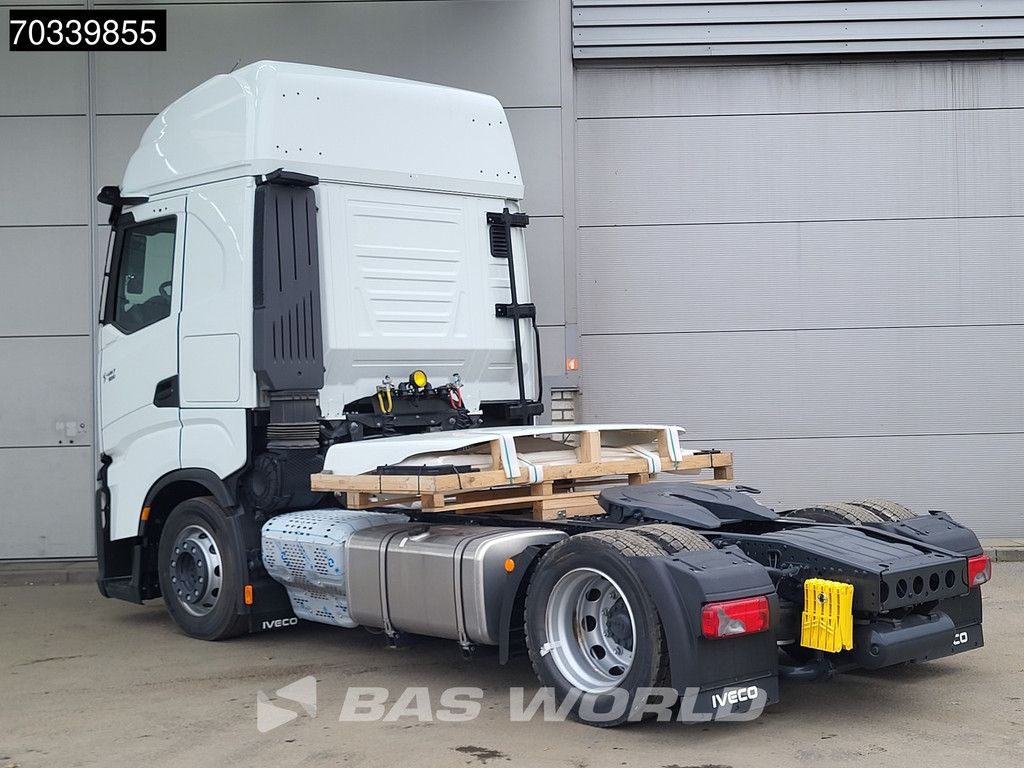 Iveco S-Way 500 4X2 NEW! MEGA Retarder 2x tanks Standklima ACC NAVI LED