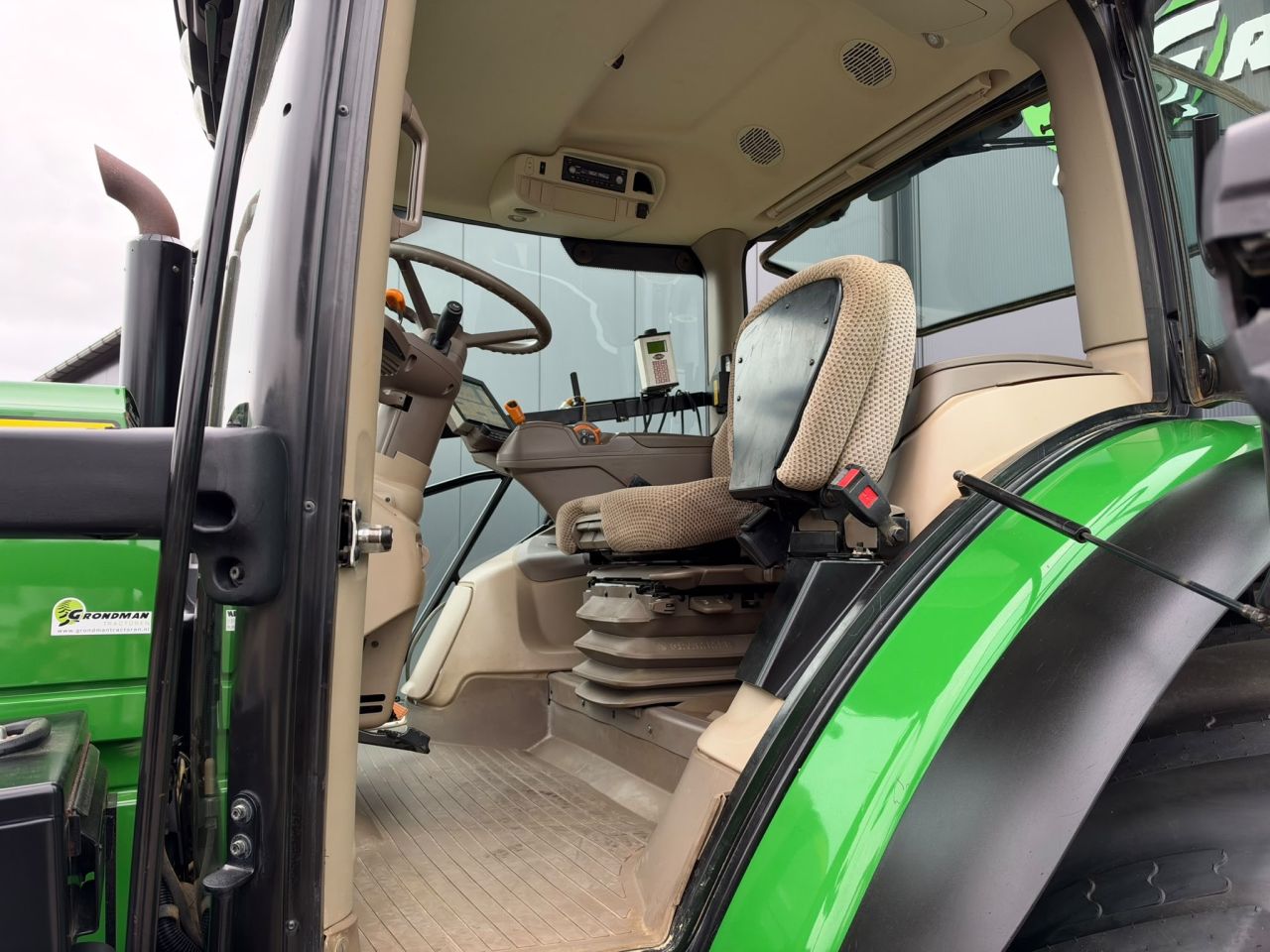 John Deere 6155R AP