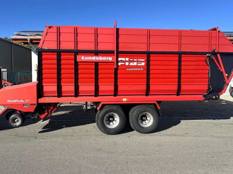 Landsberg Siloplus 48-5 ein großer Schwingen-Ladewagen ähnlich Pötting
