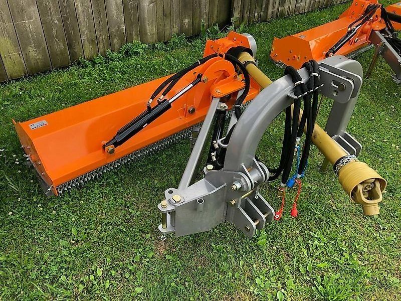 Deleks Leo-180 Schlegel  Seitenverstellbar Mähwerk