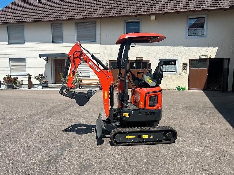 Minibagger Deleks M120 Kompaktbagger  Microbagger