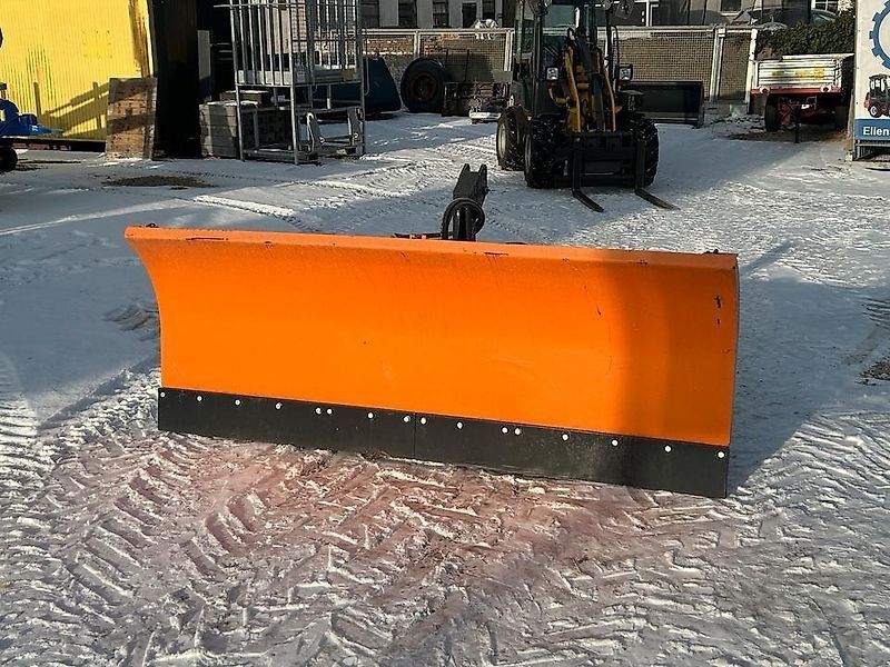 Deleks SSH-04 2.2 Schneeschild Traktor Radlader