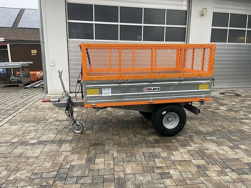 Deleks Dreiseiten Kippanhänger für Traktor, Wagen, Anhänger
